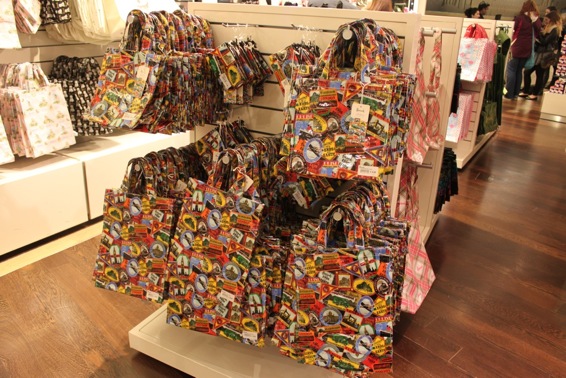 Handbags at Harrods Gift Shop - London Perfect