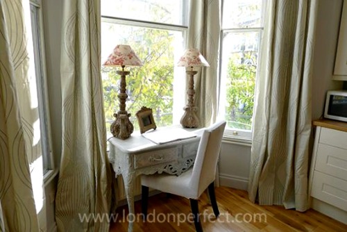 London Perfect Chelsea Vacation Rental Writing Desk