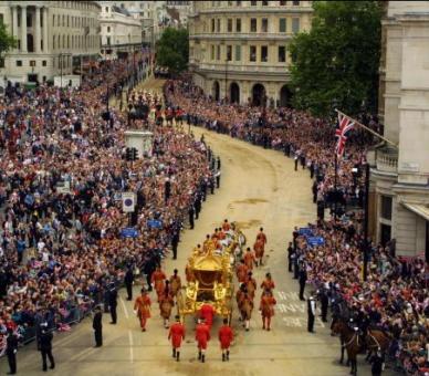 The Queen Golden Jubilee Procession 2002 Procession for the Queen's Golden Jubilee