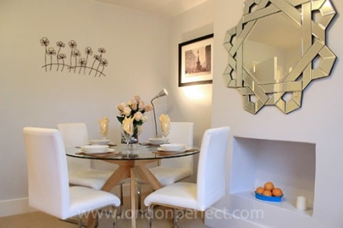 Two Bedroom Vacation Rental in Notting HIll Dining Area