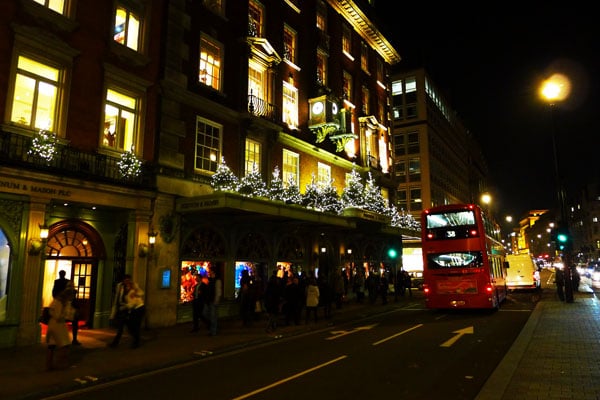 The Best Christmas Store Ever: Fortnum and Mason in London!