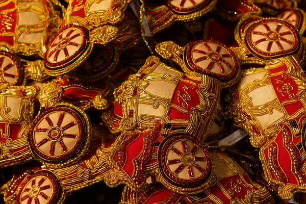 7 s queens carriage london christmas decoration