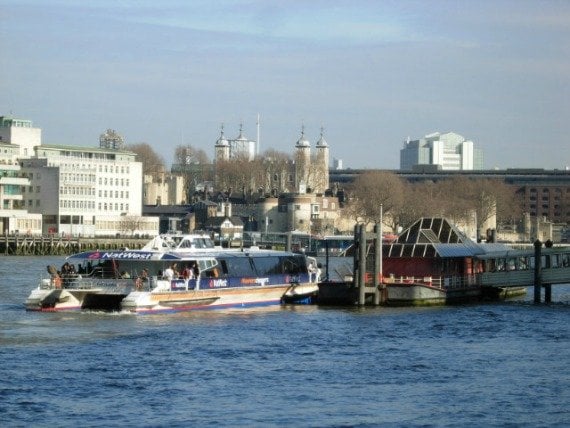 Travel by Thames