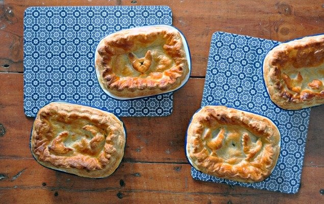 Recipe for Hearty British Chicken, Leek & Smoked Ham Pies