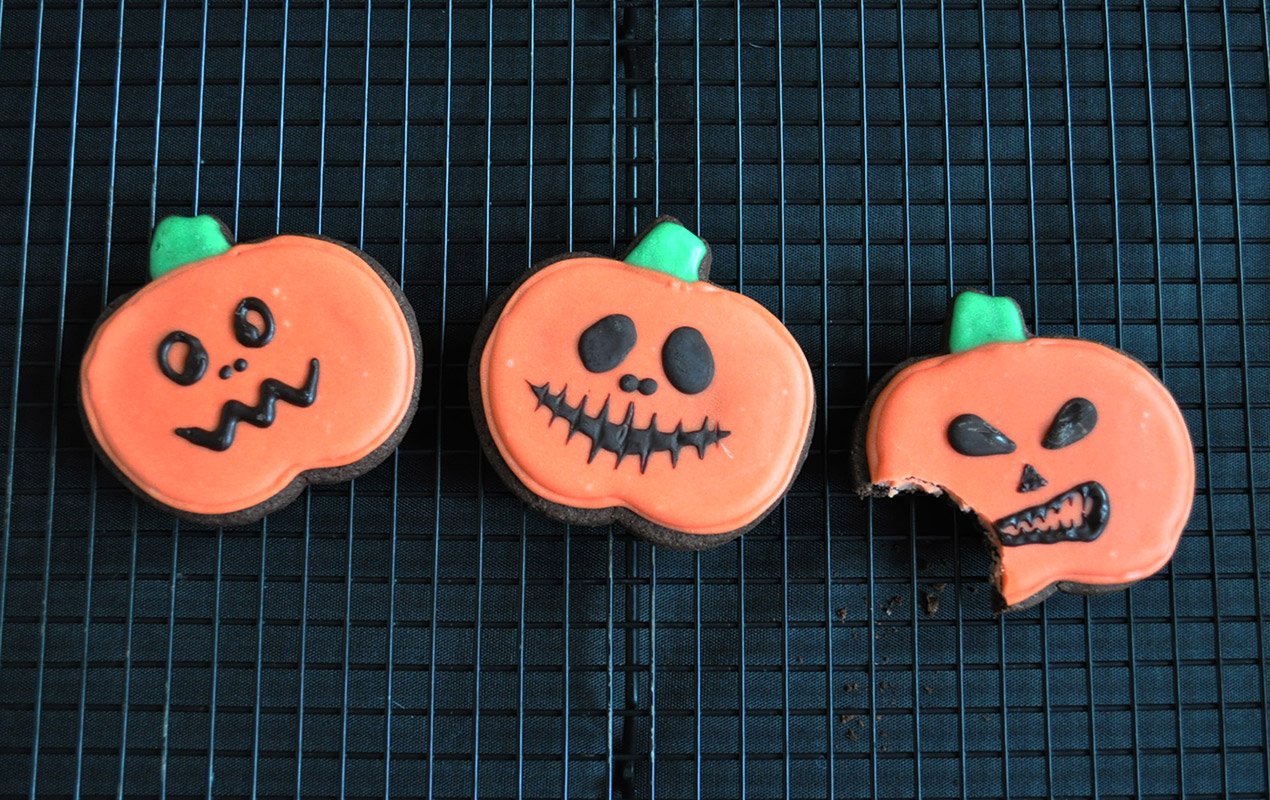 pumpkin-cookies-close-up