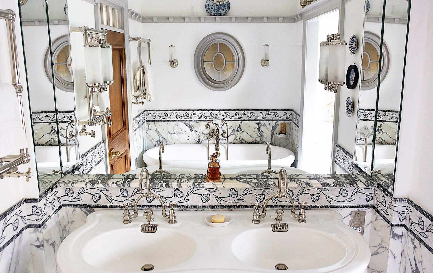 Beautiful bathrooms by London Perfect