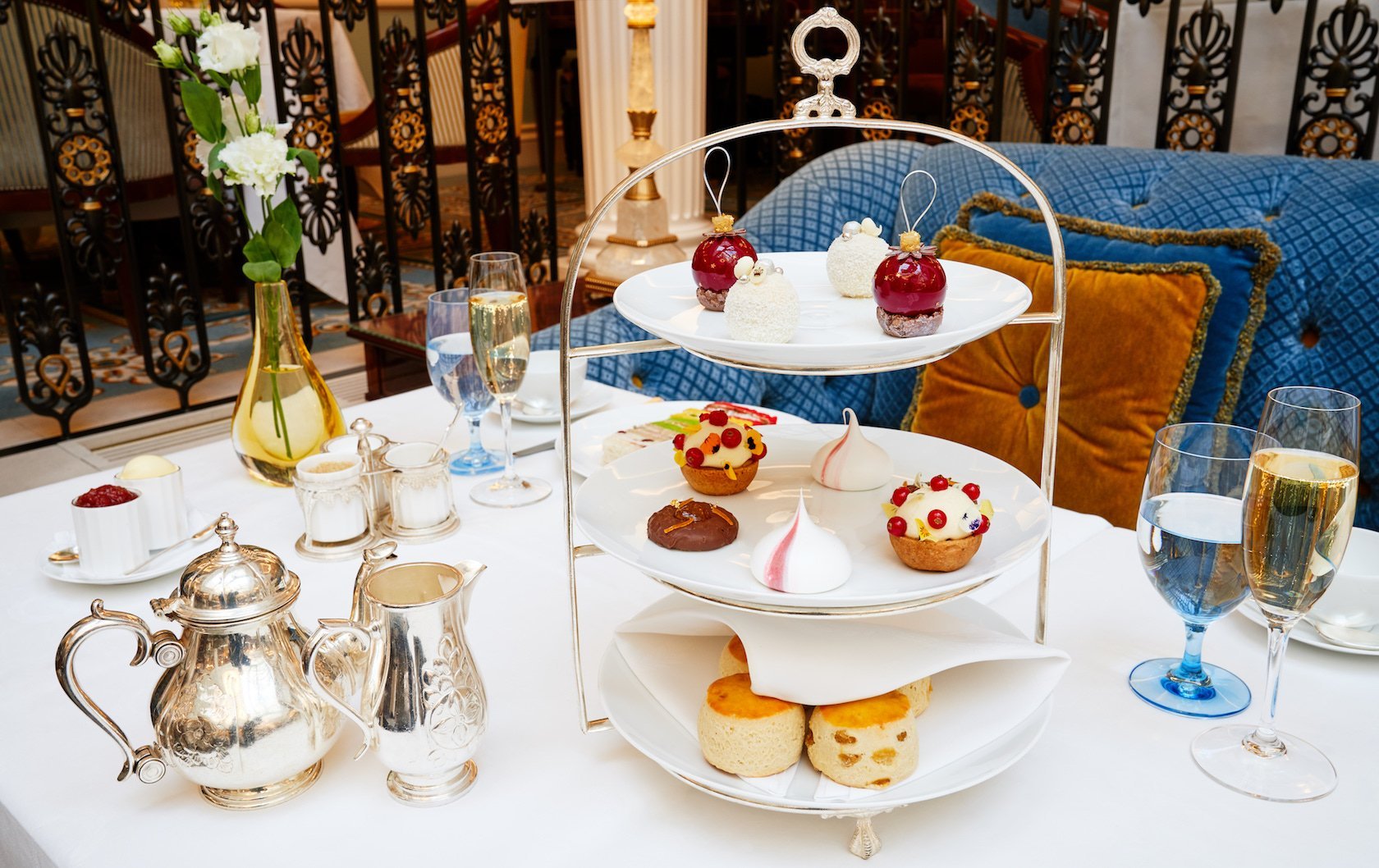 afternoon teas in London by London Perfect