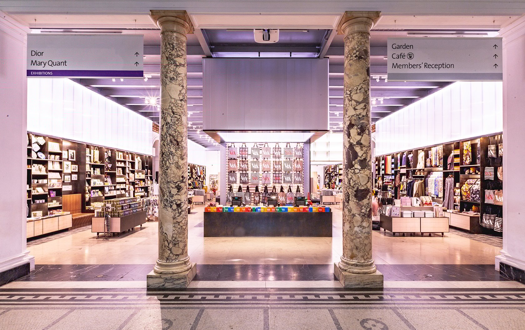 V&A Museum giftshop entrance
