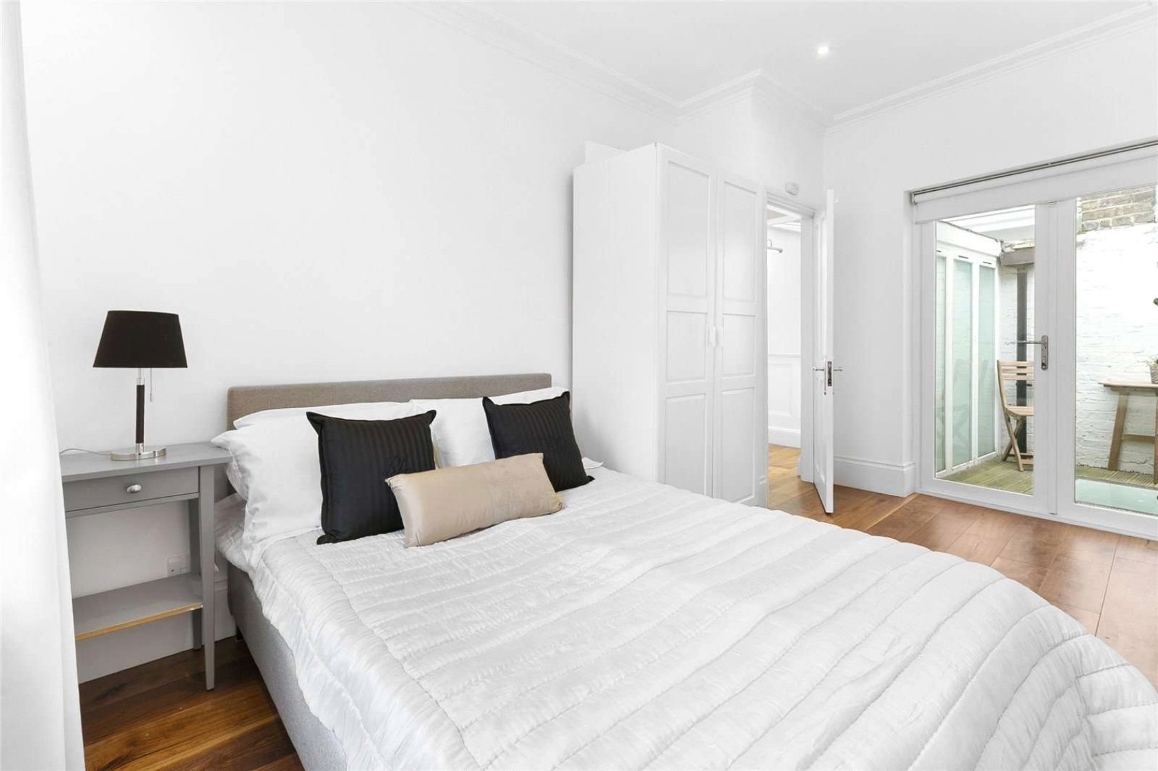 Notting Hill mews