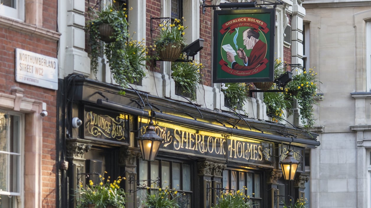 English Pubs & Bars