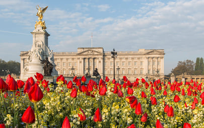 Visit the Most Impressive Royal Palaces in and Around London