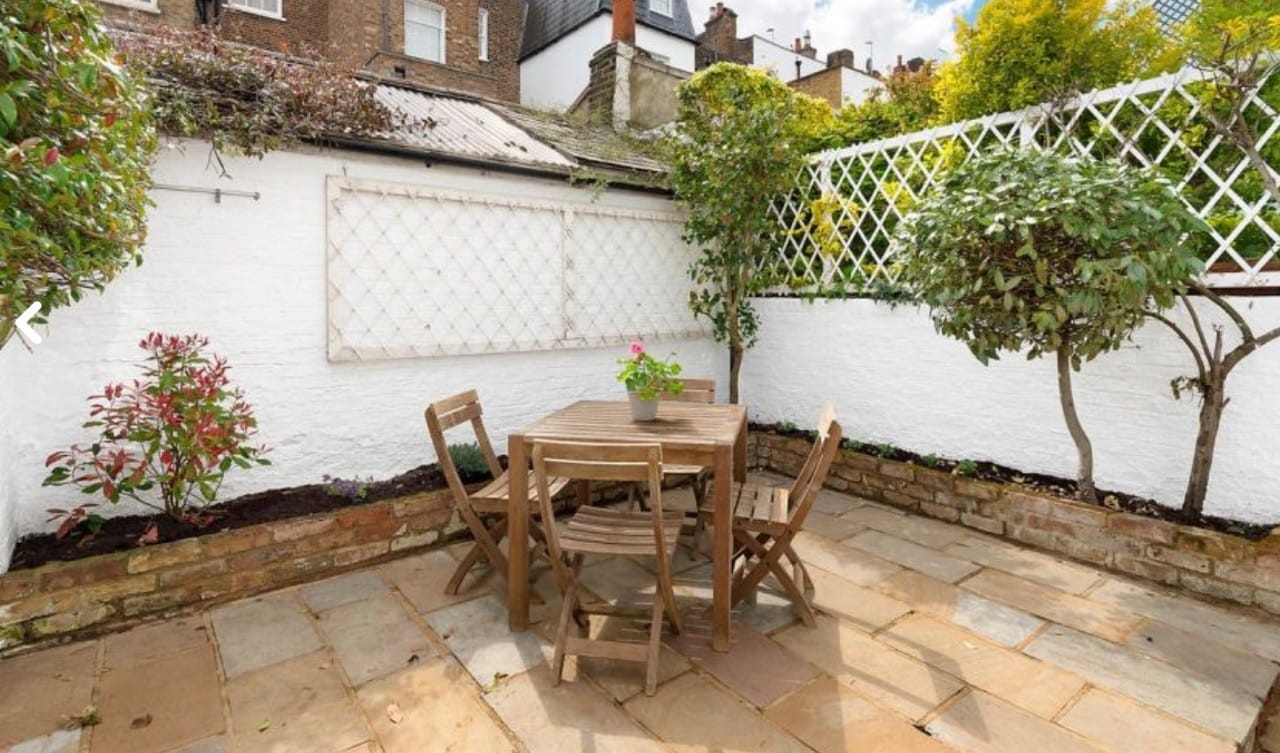 London 4 bedroom home for sale with garden