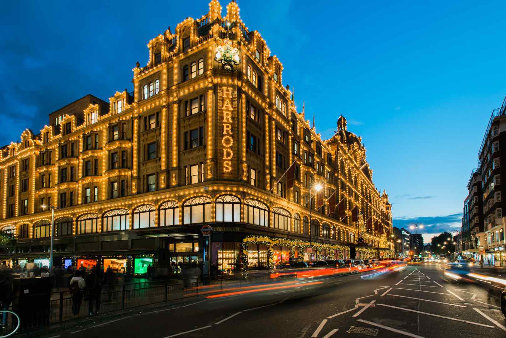 Common London Tourist Mistakes by London Perfect Harrods