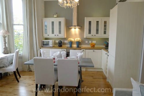 London Perfect Chelsea Vacation Rental Kitchen and Dining Area