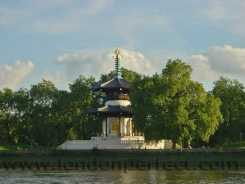 London vacation rental near Thames and Battersea Park