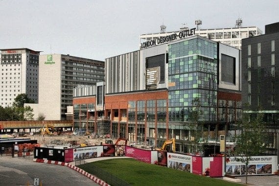 London Designer Outlet new Shopping Mall