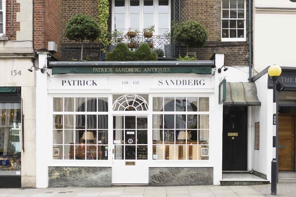 A Guide To Kensington Church Street Antiques Shop