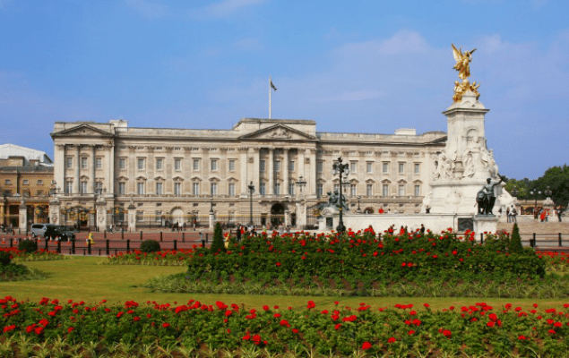 \"Buckingham_Palace\"