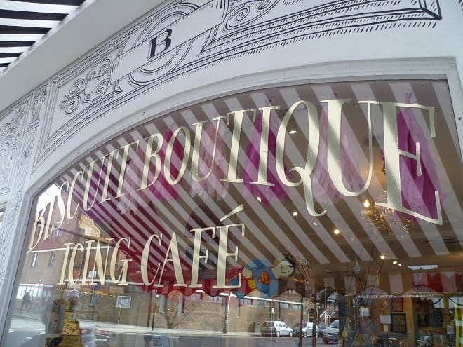 Pretty shop front in Notting Hill