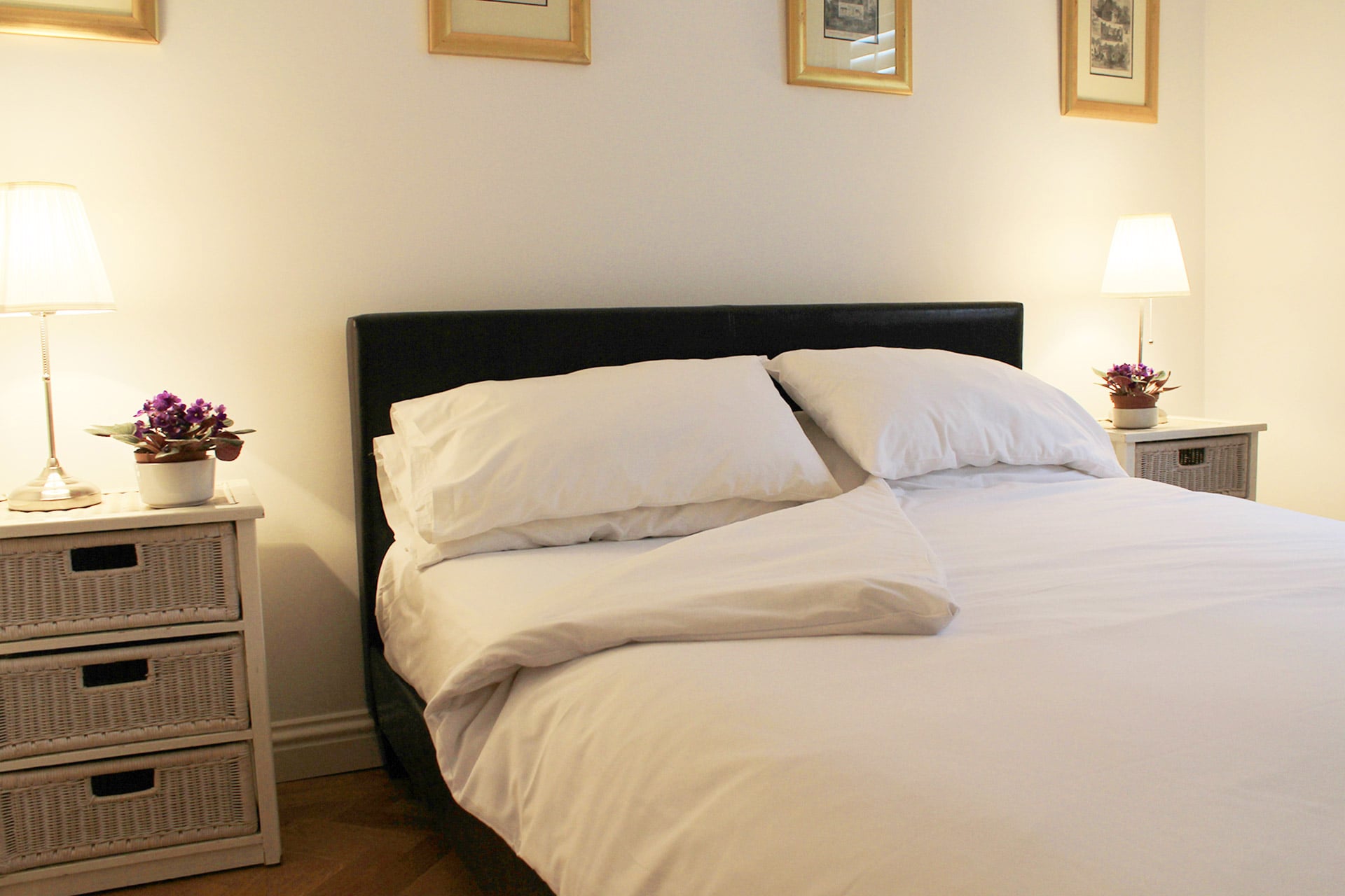 2 Bedroom London Vacation Apartment Rental with Car Parking Russell