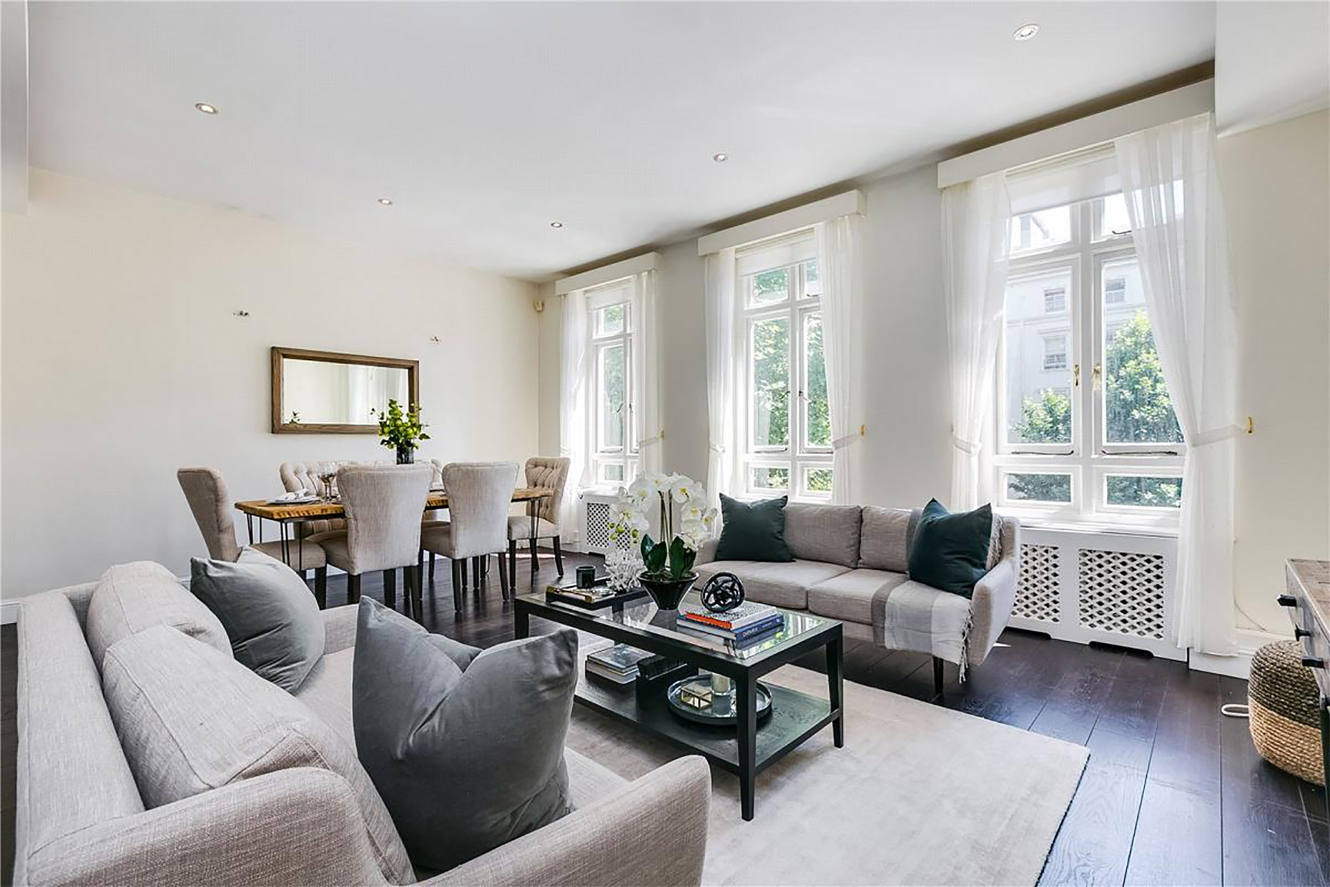 3 Bedroom South Kensington Apartment