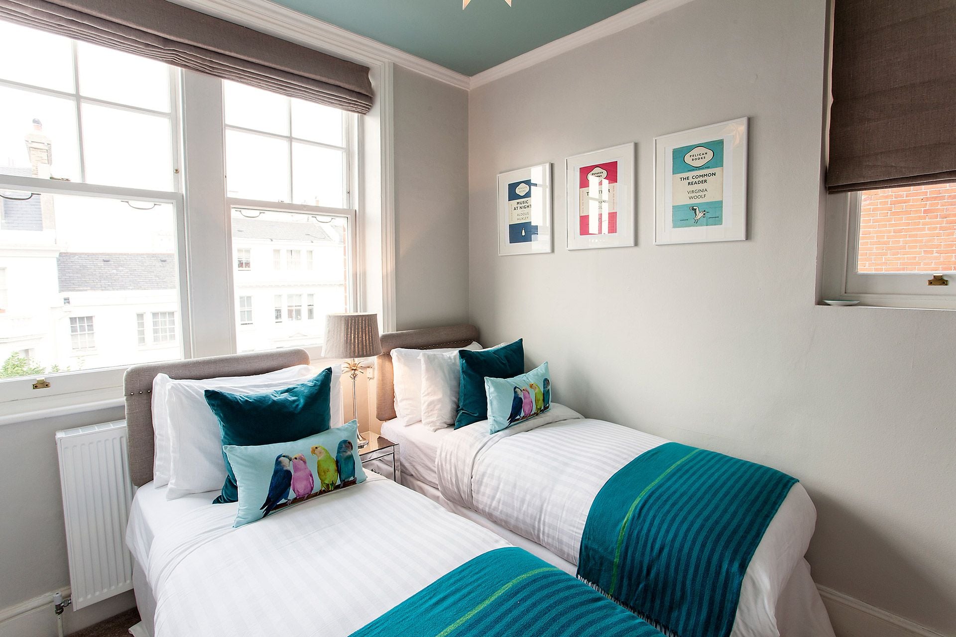 Stylish 2 Bedroom London Vacation Home Rental in Kensington, London